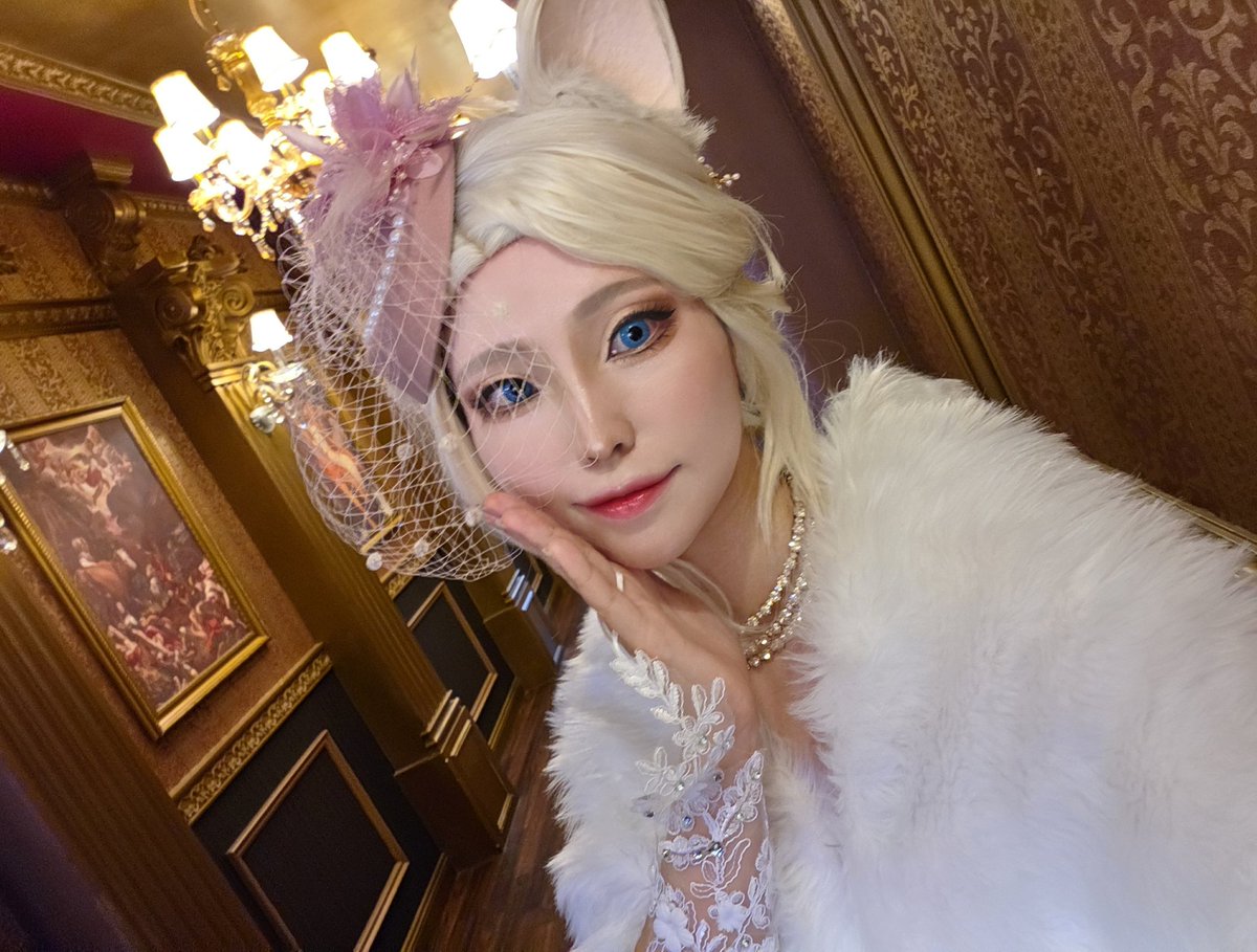 ママでした🐈‍⬛💕

#Enchanted_Ballroom