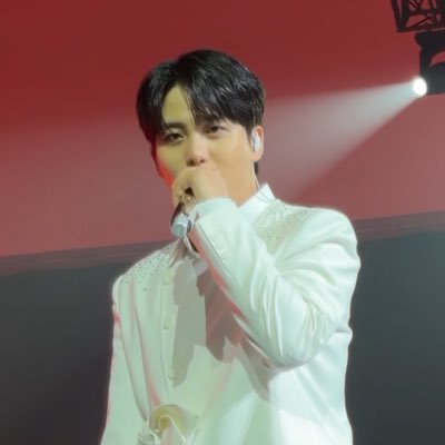 jonghover's tweet photo. #NewProfilePic https://t.co/velY7YWIMP