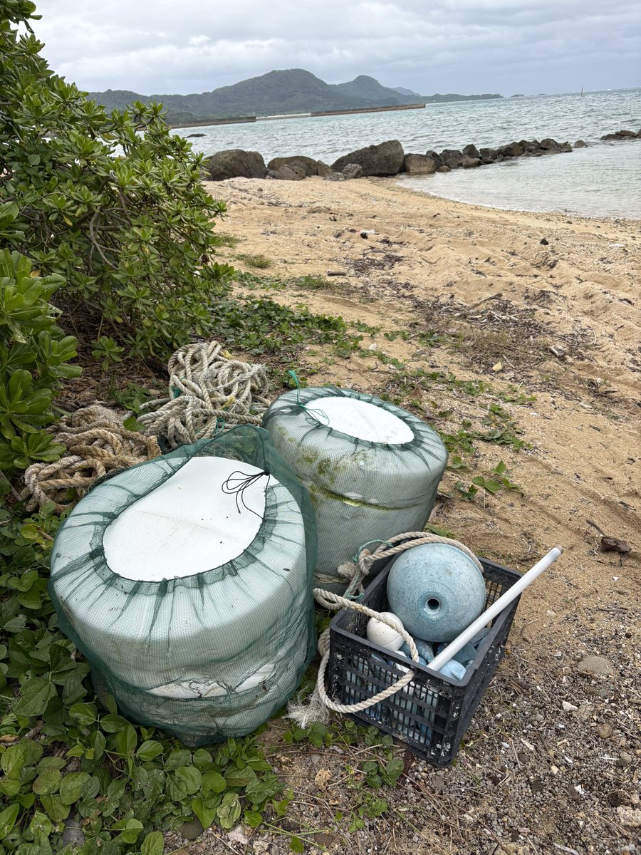 取り急ぎ回収した。
スチ子姉妹…

＃石垣島
＃継美隊
＃BeachCleanup