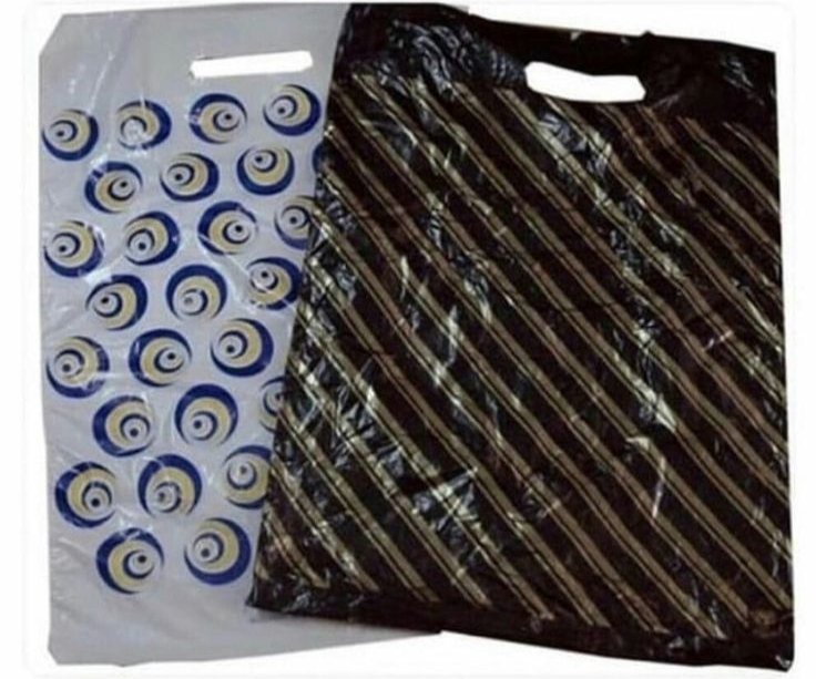 onurkys0's tweet image. İçinde kaliteli bir şey çıkma ihtimali olmayan poşetler