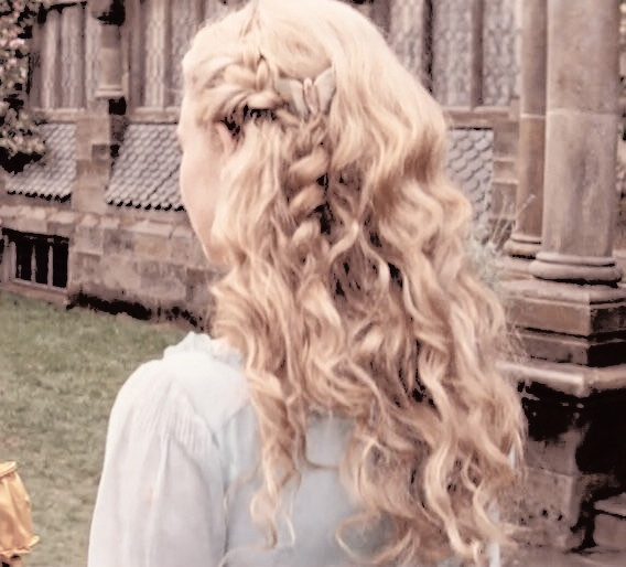 ˖ ࣪ 𝒆𝐥𝐥𝐚 tweet media