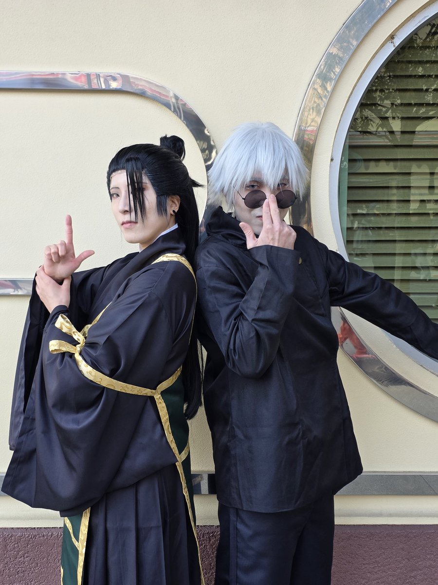 mike928315's tweet photo. コスプレイヤーと約束して会ったりすのが初めてだったのでいい思い出になりました。
とても楽しい1日になりました✌😆✌
@youki256214、@kagayaki1412など他のコスプレイヤーの皆さんありがとうございました。
また合いましたらまた写真撮りましょう❤

 #ユニバ  #呪術廻戦  #コスプレ https://t.co/n5zy4T9qEF