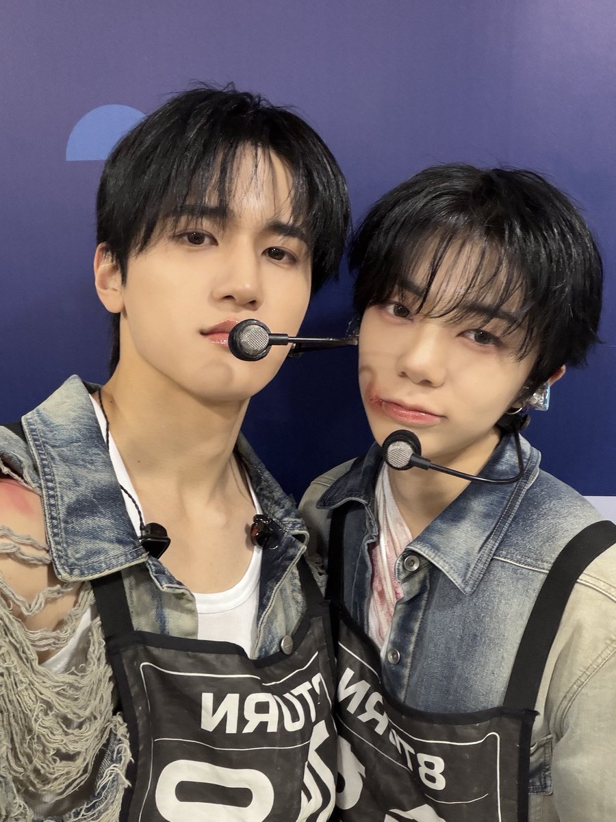 8TURNBASE's tweet image. 8TURN shares today‘s incredible performance‘s unit and group pictures