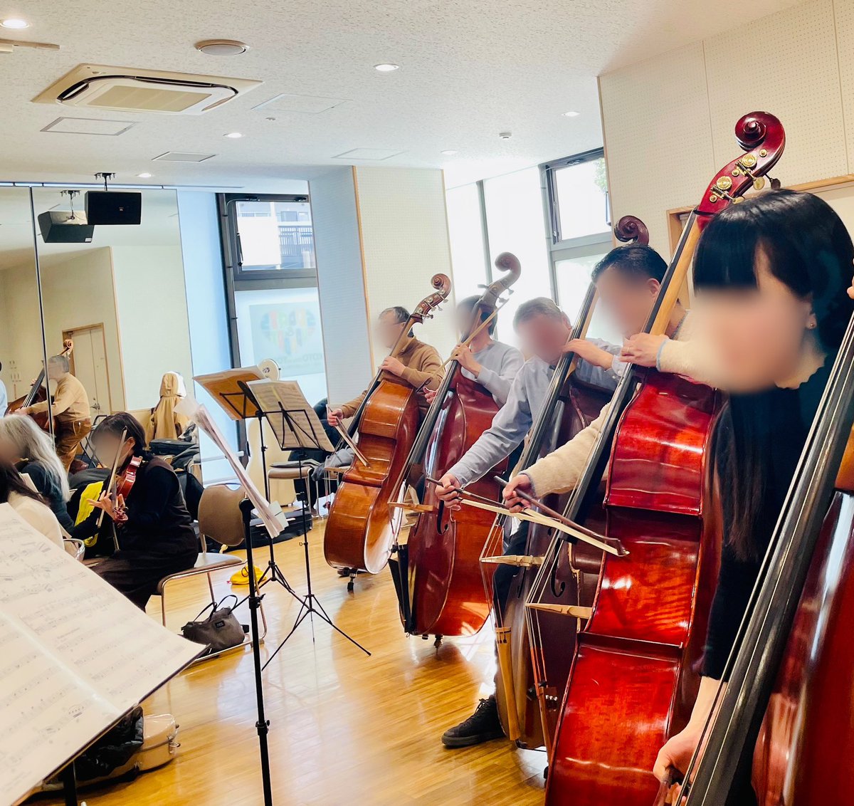 TominKyo's tweet photo. 今週末は集中練習でした🎶
土曜は分奏 日曜はtutti

先生をお招きしパートレッスンも行われ
学びの多い時間に

同時に課題も多く見つかり
改めてこの曲の難しさを実感しました。

いい音楽を届けたい 心から楽しみたい
その気持ちが強いからこそ
課題に真正面から向き合い 音楽を積み上げていきます。 https://t.co/HEgYzEDrki