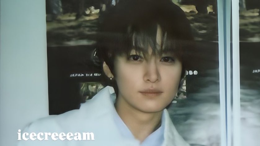 lunaleeknow's tweet image. Leeknow photos were so cuteful today 🤏🥺