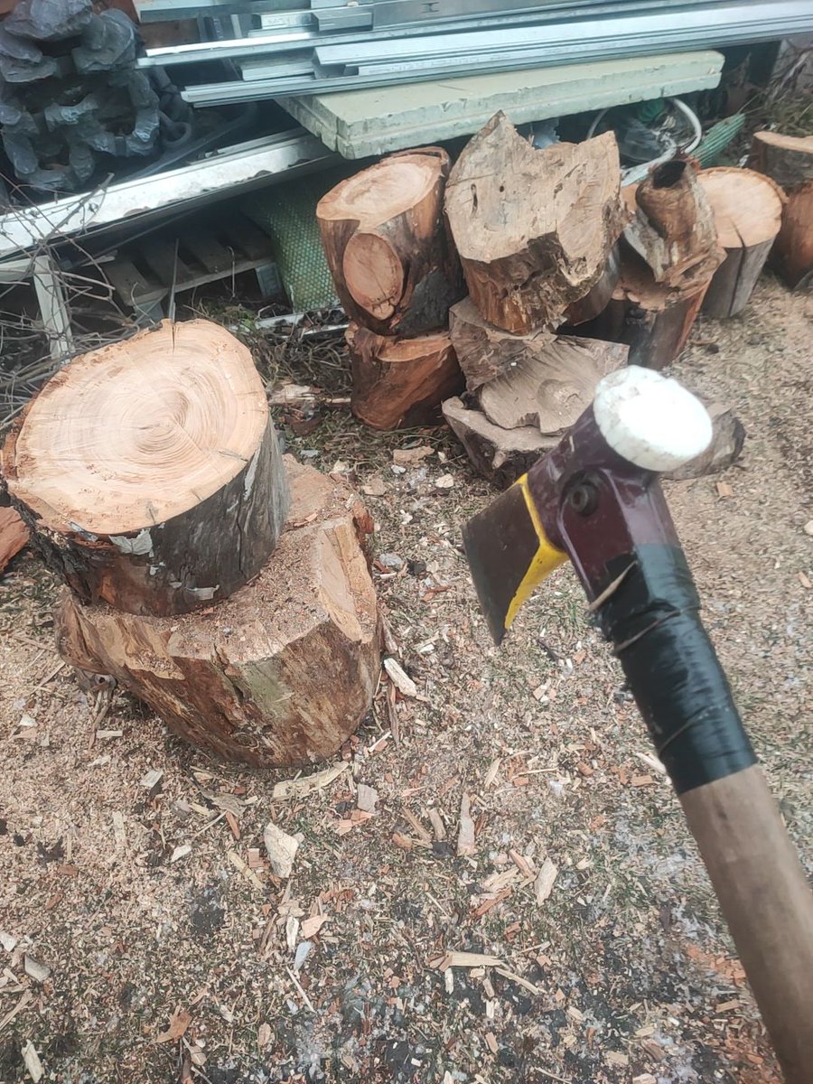 Winter-Type shit.

Muss das nahe Polen so kalt sein? Xd