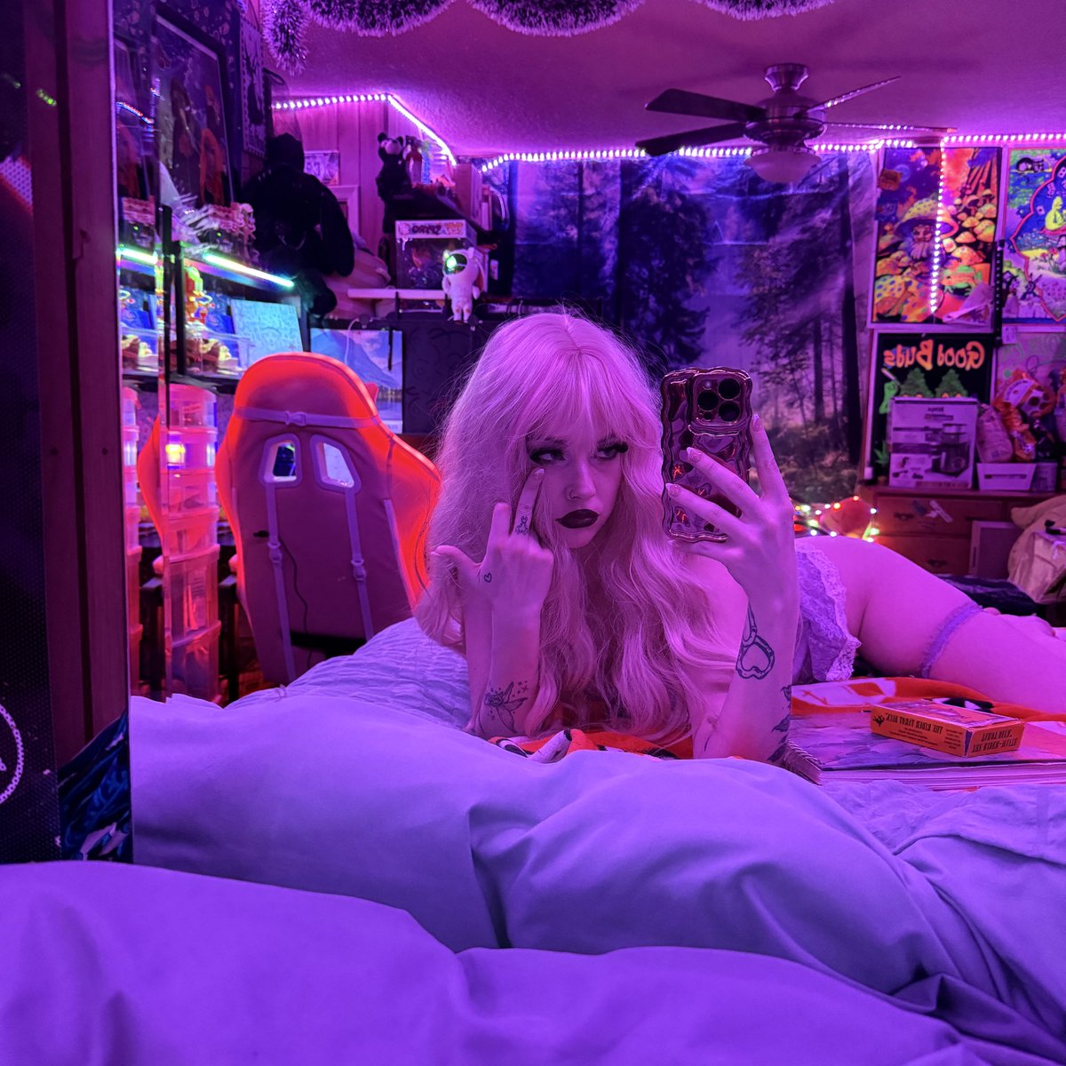 lyxlethal's tweet image. good morning. be useful and send for coffee