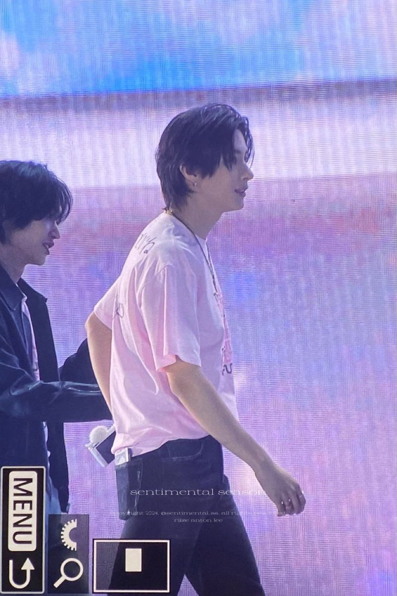 _db_dhf_'s tweet image. 너네 뭐.. 그… 혹시.. 사궈?🙄