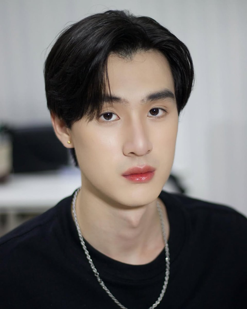 vertamz's tweet image. NONG TEE LOOKS PRETTY AND CUTE AT THE SAME TIME @vitheepanich

#tee_vtp #ธีรเดช