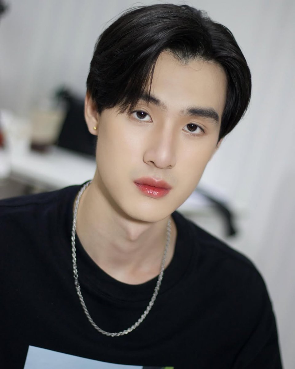 vertamz's tweet image. NONG TEE LOOKS PRETTY AND CUTE AT THE SAME TIME @vitheepanich

#tee_vtp #ธีรเดช