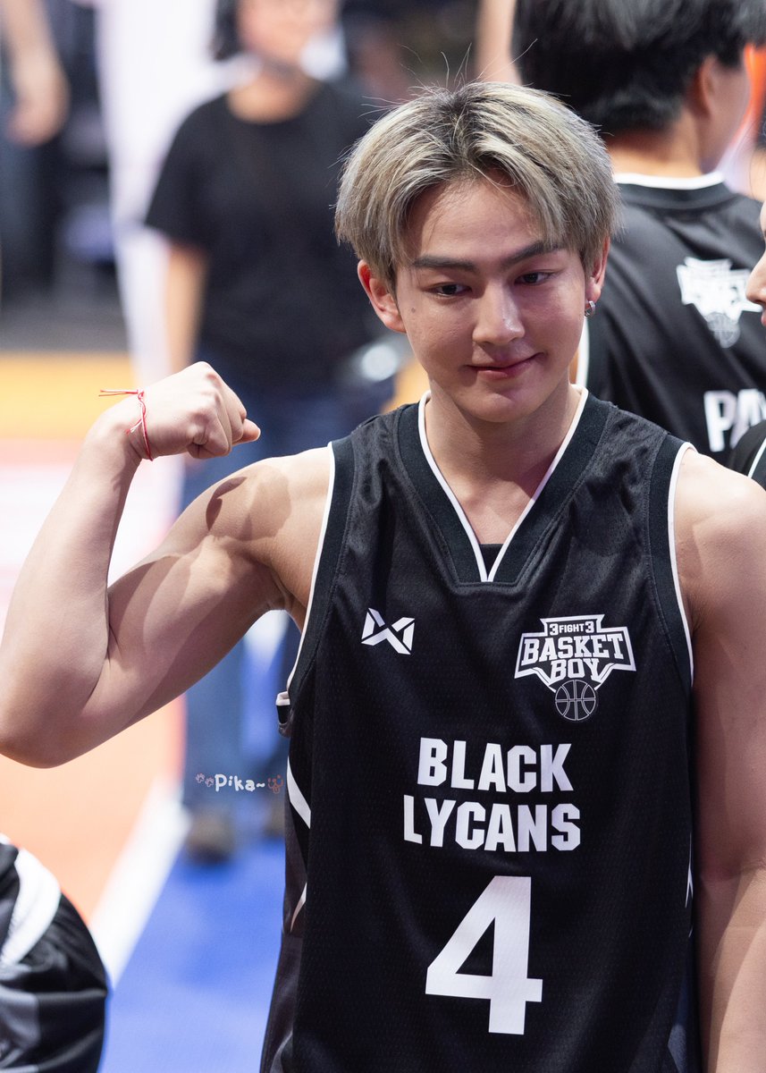 ใครบอกผมอ้วม 💪

#3Fight3BasketBoySS2xBUS
#HEARTchuthiwat