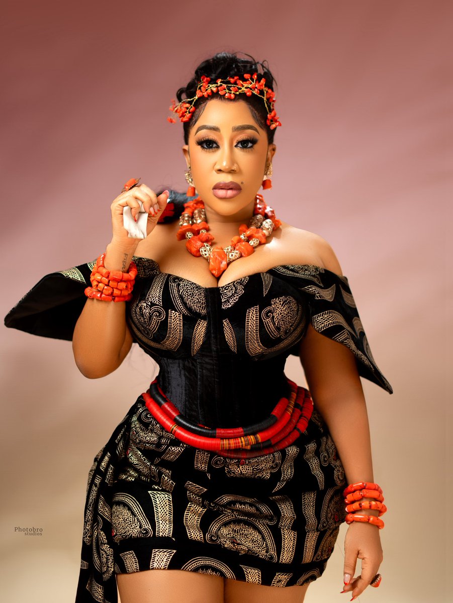 Moyo Lawal tweet media