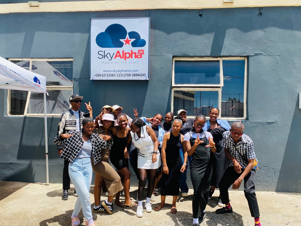 SkyAlpha_HD's tweet photo. Today, we hosted an orientation session to welcome our 2026 Interns Cohort, ahead of their internship period which officially begins tomorrow.

They will primarily be attached to the News Department, &amp; come from the @nul_roma IEMS &amp; @Limkokwing_LS. https://t.co/Wpj7XsW2pS