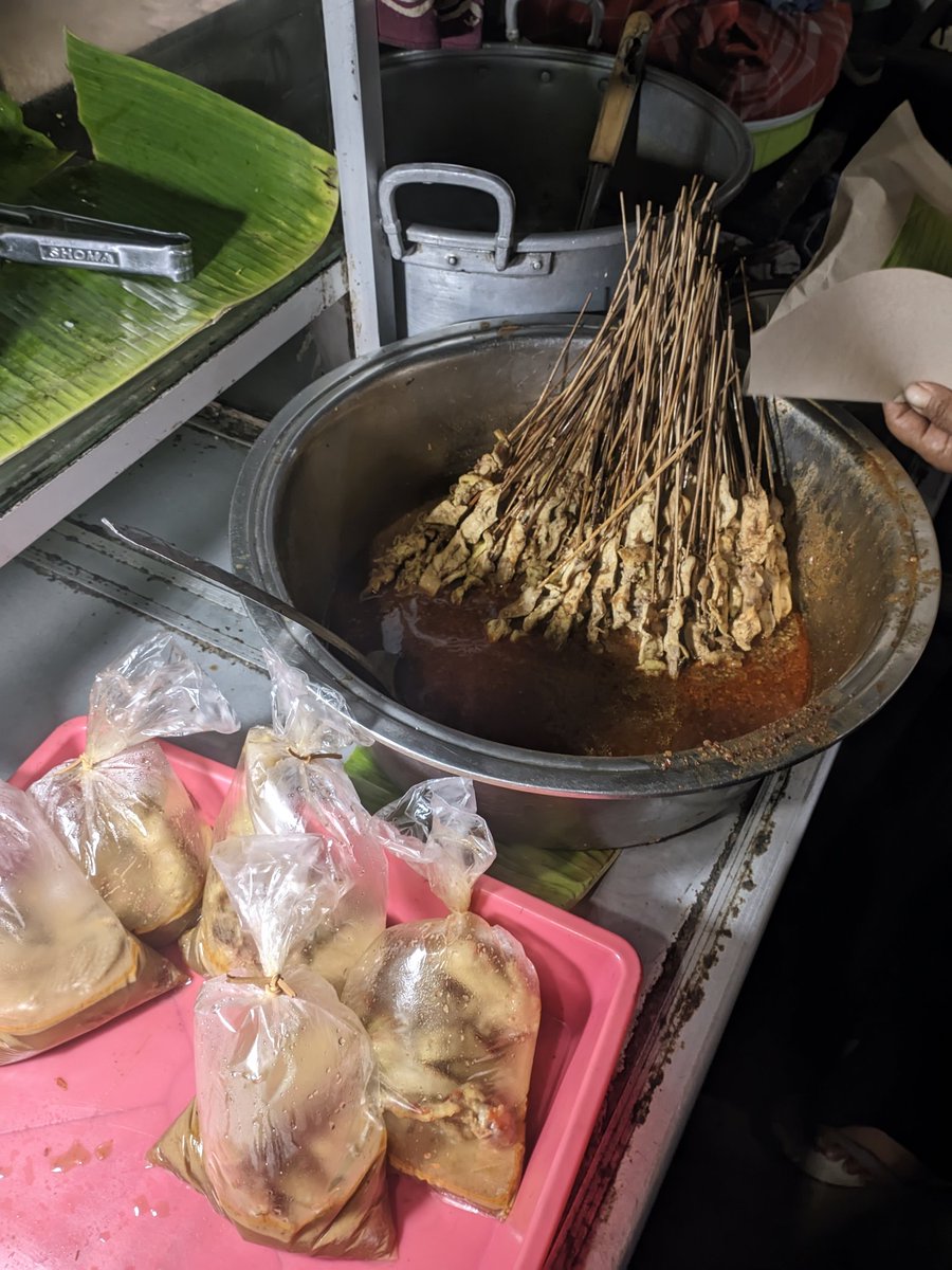 𝐧𝐚𝐢𝐚𝐚; tweet media