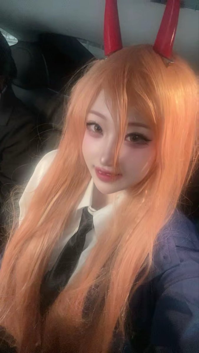 Ata2i's tweet image. #코스어_𝕏친소 #코스어_𝕏트친소 

2.1 청코 체인소맨 파워 코스프레하고 다녀왔어요오