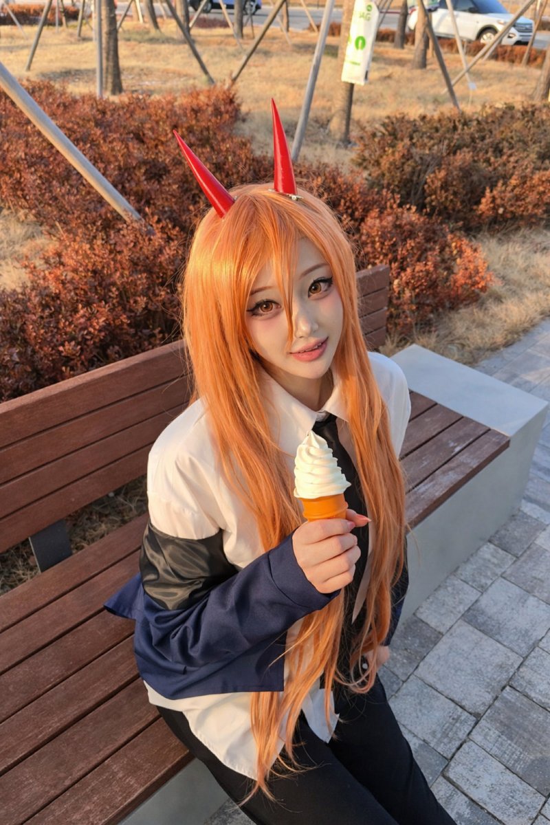 Ata2i's tweet image. #코스어_𝕏친소 #코스어_𝕏트친소 

2.1 청코 체인소맨 파워 코스프레하고 다녀왔어요오