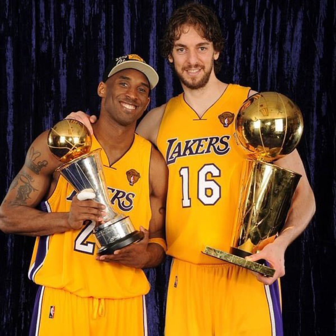 Un día como hoy, hace 18 años, Pau Gasol era traspasado a Los Ángeles Lakers

Comenzaba una de sus etapas más brillantes de su carrera

En 6 temporadas, consiguió 2 anillos y fue 3 veces All Star