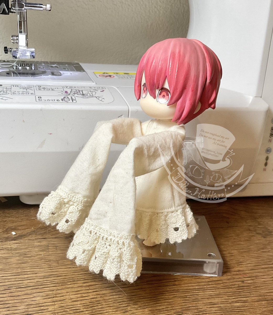 並行して作っていた試作品、ようやく納得いく段階まで持っていけました〜
丈感少し短く調整するかもしれません。
写真①②：オビツ11ボディ
写真③④：ねんどろいどどーるボディ