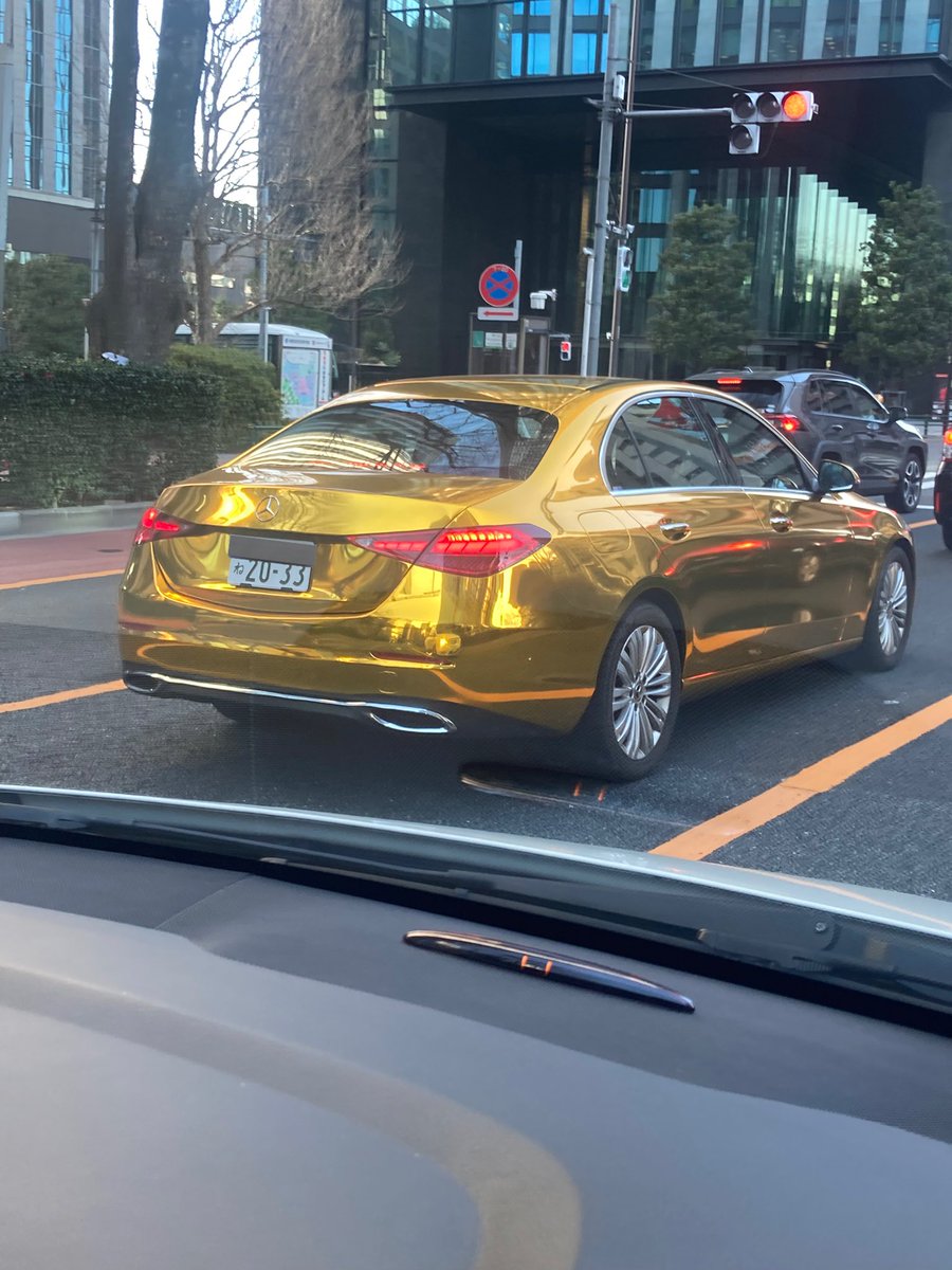 alaska6633's tweet image. #本日のストリートベンツ
現行GOLD BENZ