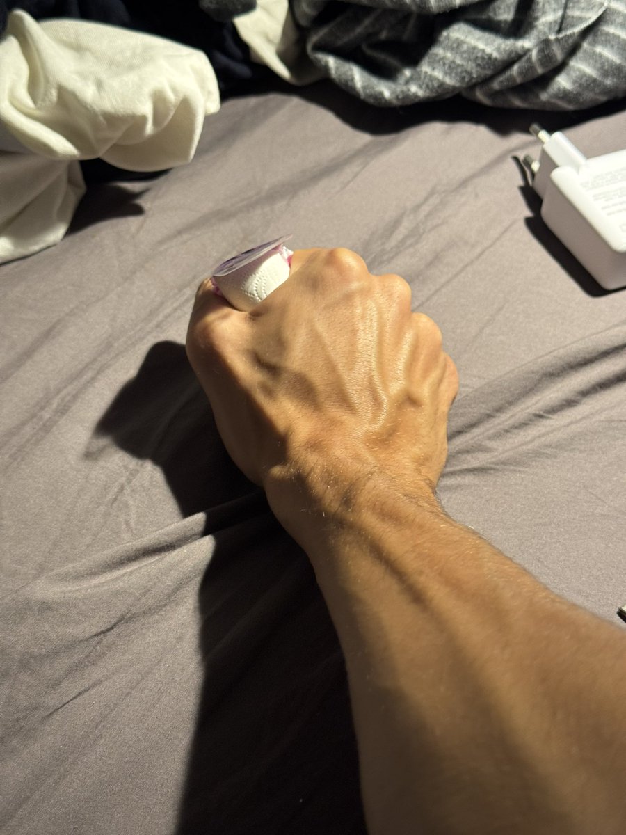 masterjack019's tweet image. me wt who?