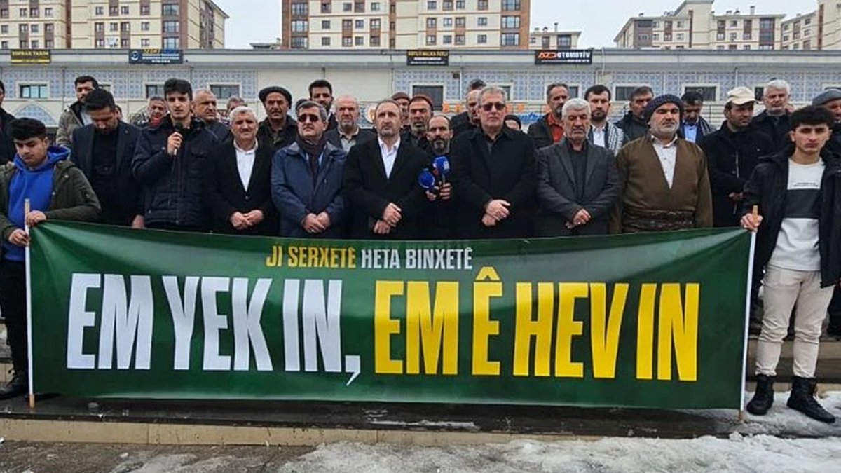 Genel Başkan Vekilimiz Şahzade Demir, Suriye’deki insani krize ve Kürt halkının yaşadığı zorluklara dikkat çekmek amacıyla Şırnak'ta düzenlenen basın açıklamasına katıldı.