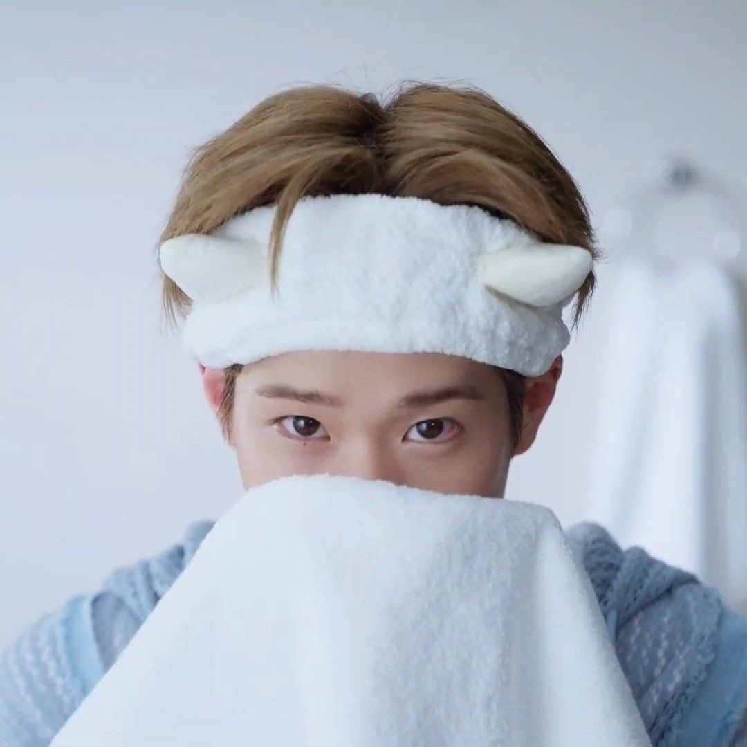 eo (@eoeoseok) on Twitter photo 