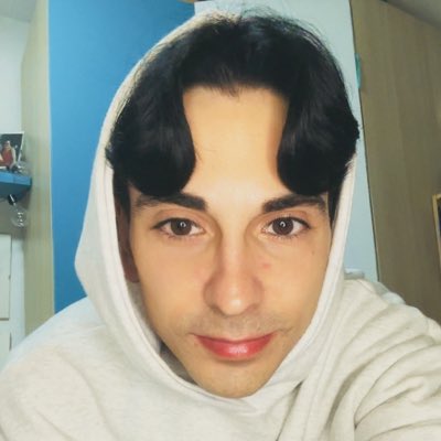 castell_pablo's tweet photo. #NuevaFotoDePerfil https://t.co/yqXbxxdAWC