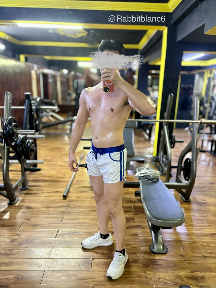 Rabbit Blanc tweet media