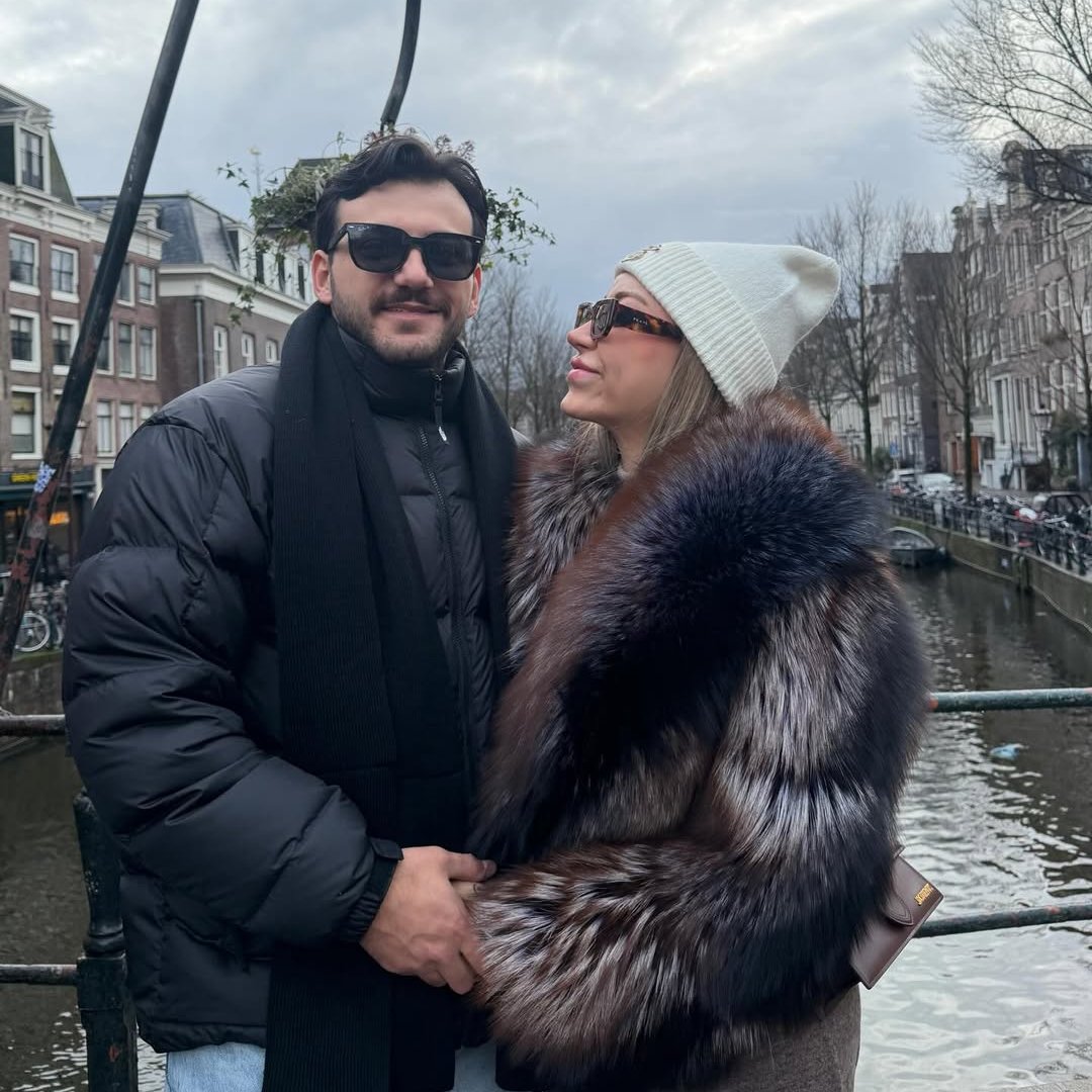 bpthaber's tweet image. Mika Raun'un Amsterdam'da birlikte "kek" yediklerini itiraf ettiği erkek arkadaşı Batuhan Can gözaltına alındı. (Burak Doğan)