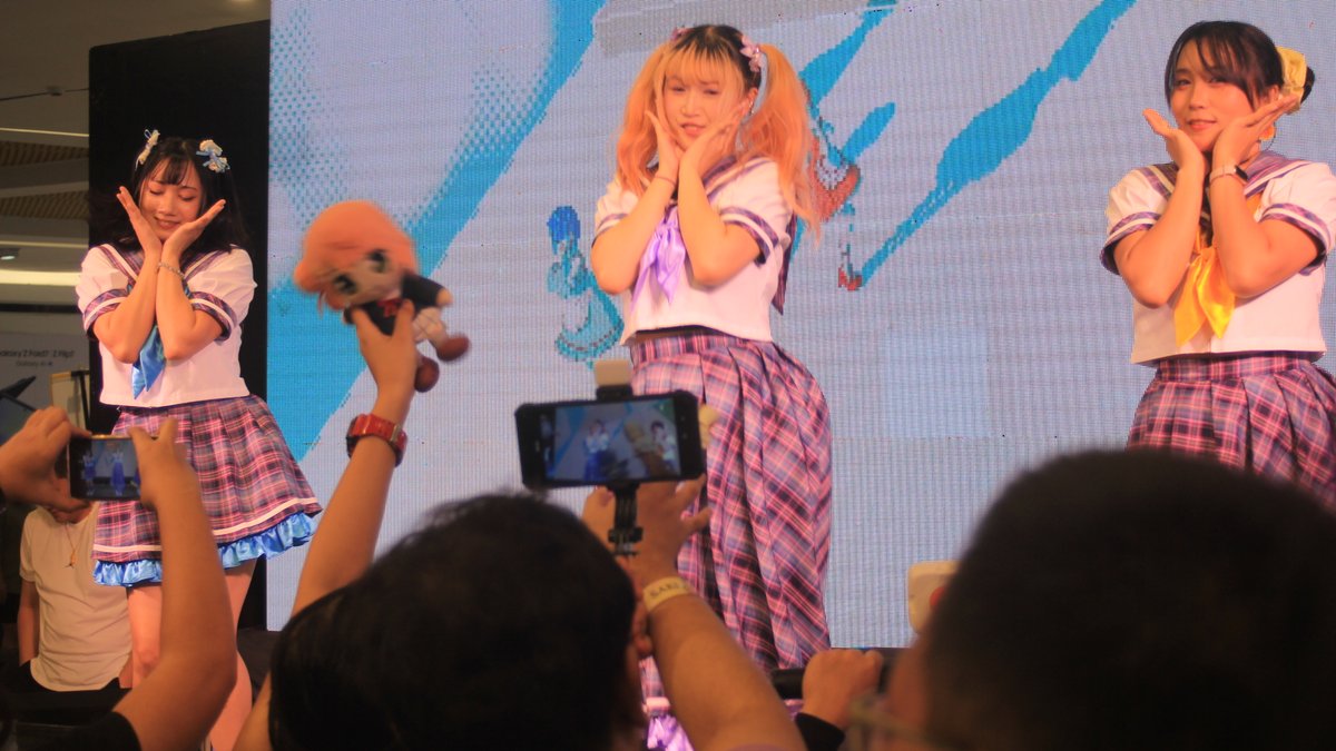 mokugekishanews's tweet photo. Local idols took the spotlight once again on the second day of the Otaku Idol Expo earlier at SM North EDSA Annex Atrium.

READ MORE: https://t.co/NjXTG4BSNM 

#Idols 
#LocalIdols 
#OtakuIdolExpo 
@MjuzKiss 
@__raire https://t.co/R4ZT1gjjn6