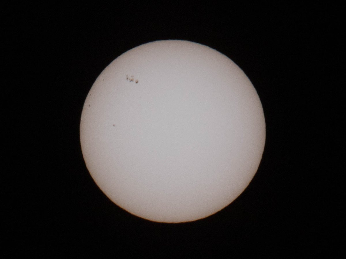 Päivän auringonpilkkutilanne 1.2.2026 #aurinko #revontulet