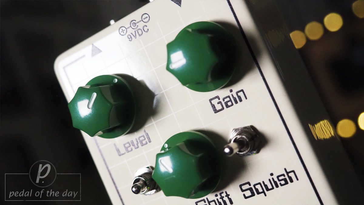 pedaloftheday's tweet photo. Got a killer dirt pedal for you all today - based on the DeArmond Square Wave Distortion Generator, here's the Dr. Square Distortion from Eavesdropper Pedals!🤘

https://t.co/6PAqG5b303

https://t.co/BLWmgymtm1 

#guitarpedals #pedaloftheday #eavesdropper #squarewave #distortion https://t.co/NWXWX8PPhe