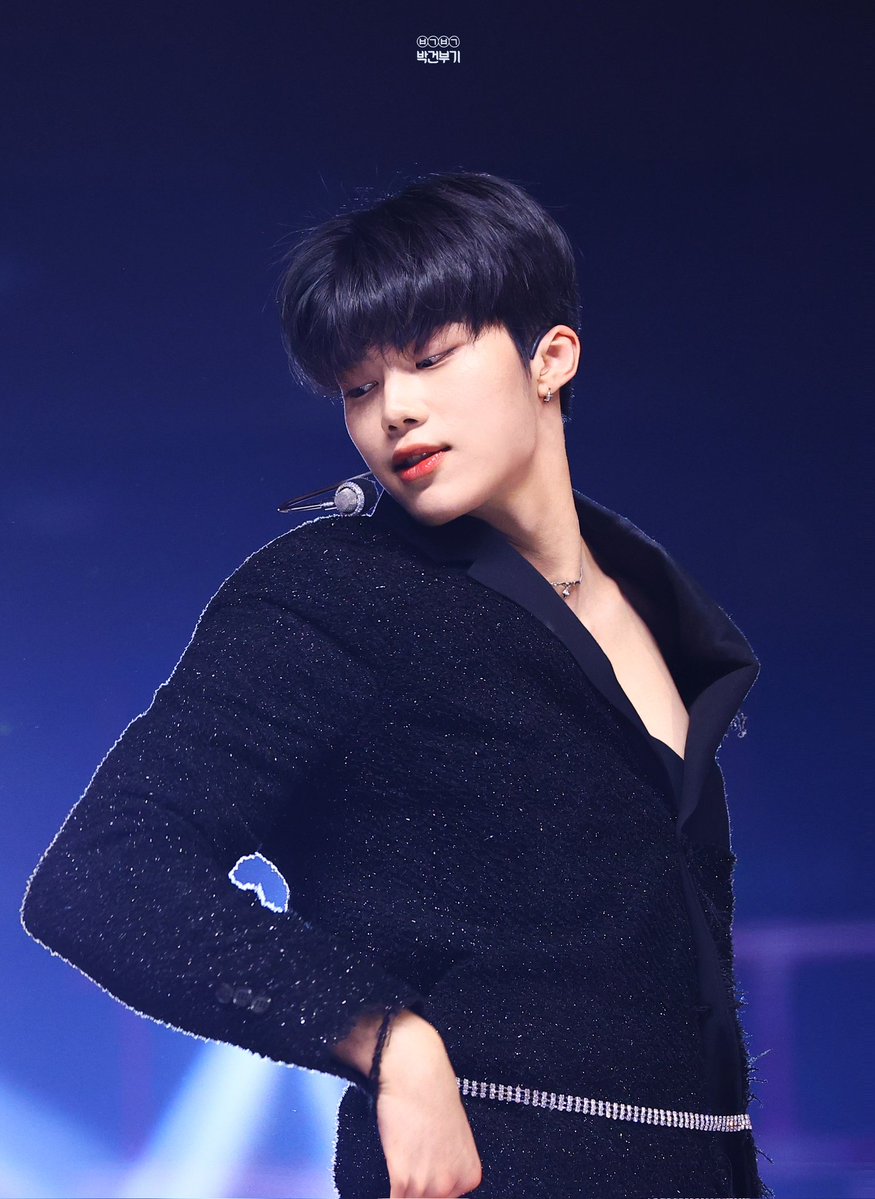 251231 MBC가요대제전 박건욱
한 해가 넘어가기 전 욱이,🤘

#박건욱 #ZEROBASEONE #ZB1  #제베원 #제로베이스원 #mbc가요대제전