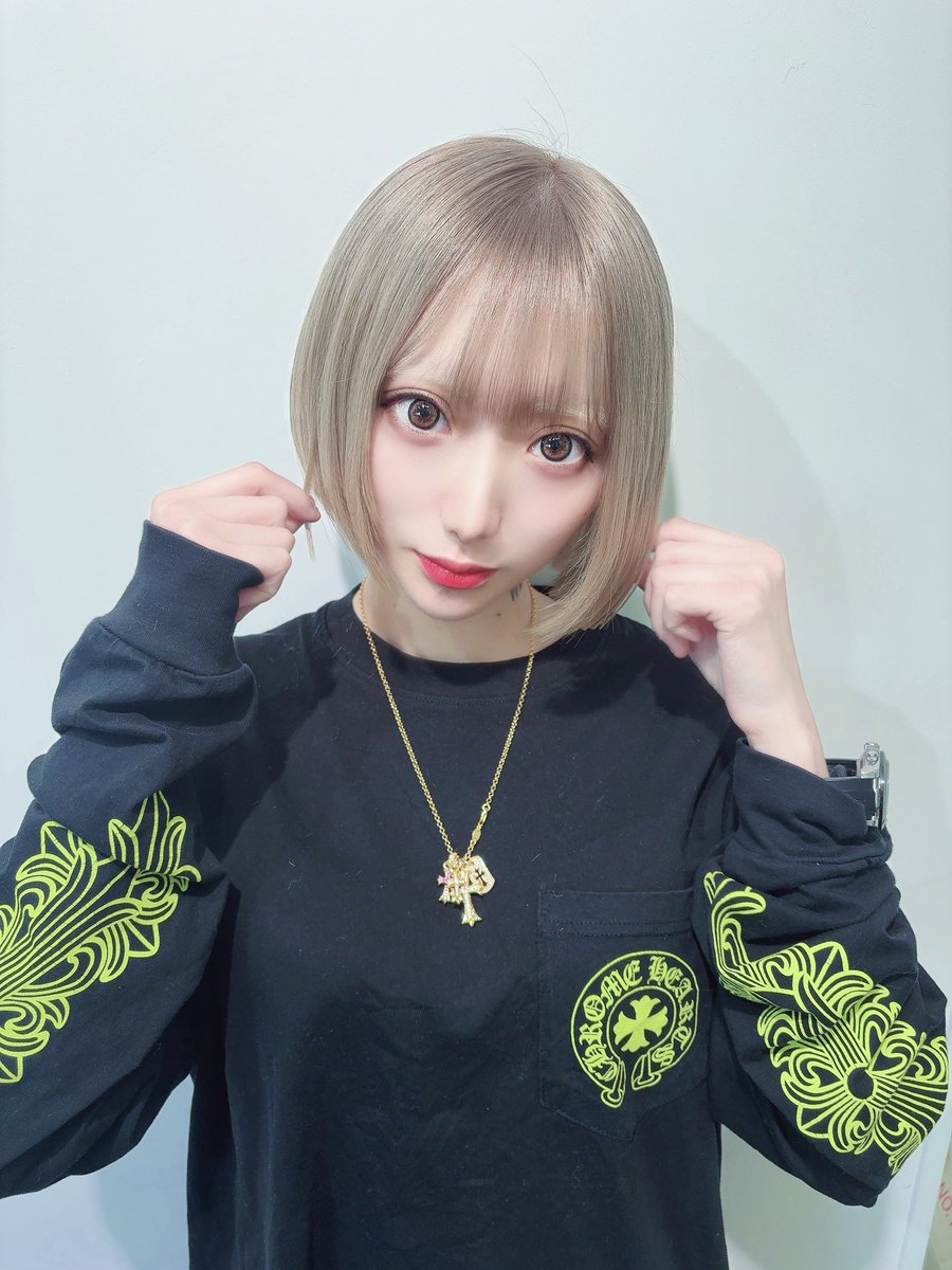 http4020's tweet image. 🆕
1つ大人になって新しいプロジェクトのために
よろしくね
似合う？
#ひめかわいい