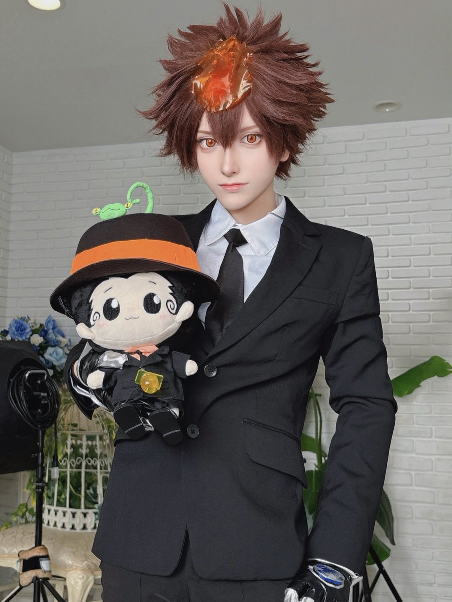 ボンゴレファミリースーツ併せ💍✨️
前回に引き続きツナやらせてもらいました🔥なんとリボーンも居る！凄い！！

 #0201令和のリボーン併せ2nd