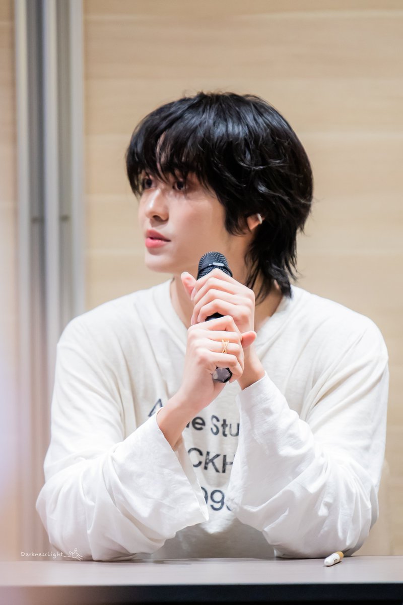 DarknessLight__'s tweet image. 🧚🏻‍♂️🧚🏻‍♂️✨️✨️

ขอบคุณโลกใบนี้ ที่มีน้องบูม

AOUBOOMCERI FS WITH DAILY
 
#สนามอ่านเล่น2026xAouBoom
#besevboom || @besevboom