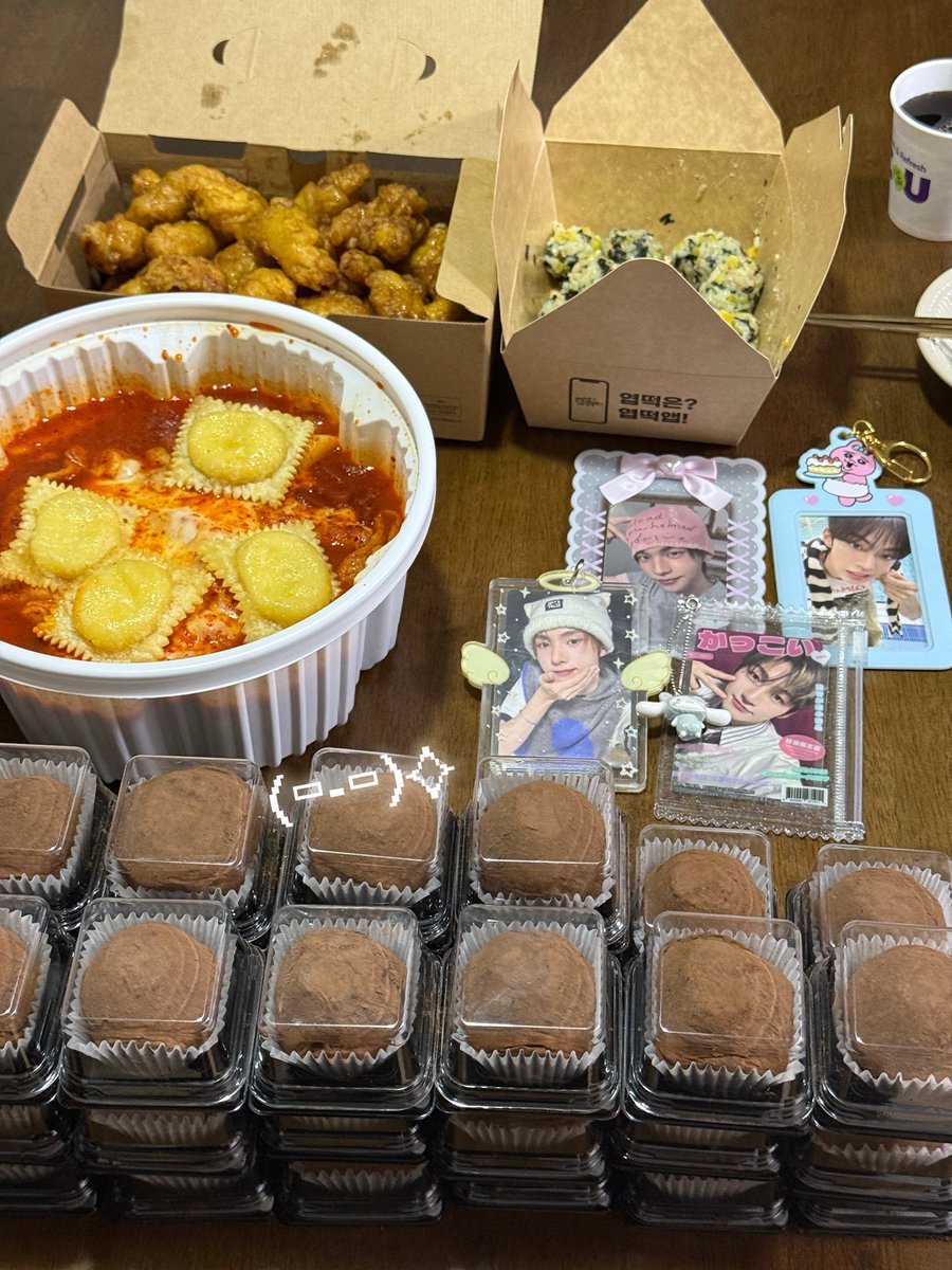 ssukkyyy's tweet photo. 레이디들아 두쫀쿠 만들지말고 그냥 사먹어라.. 번아웃 올수도 있음 https://t.co/jFOsd0S4K7