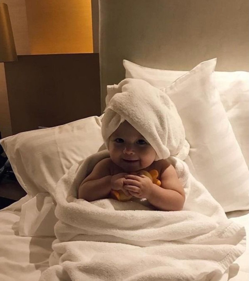 Baby tweet media