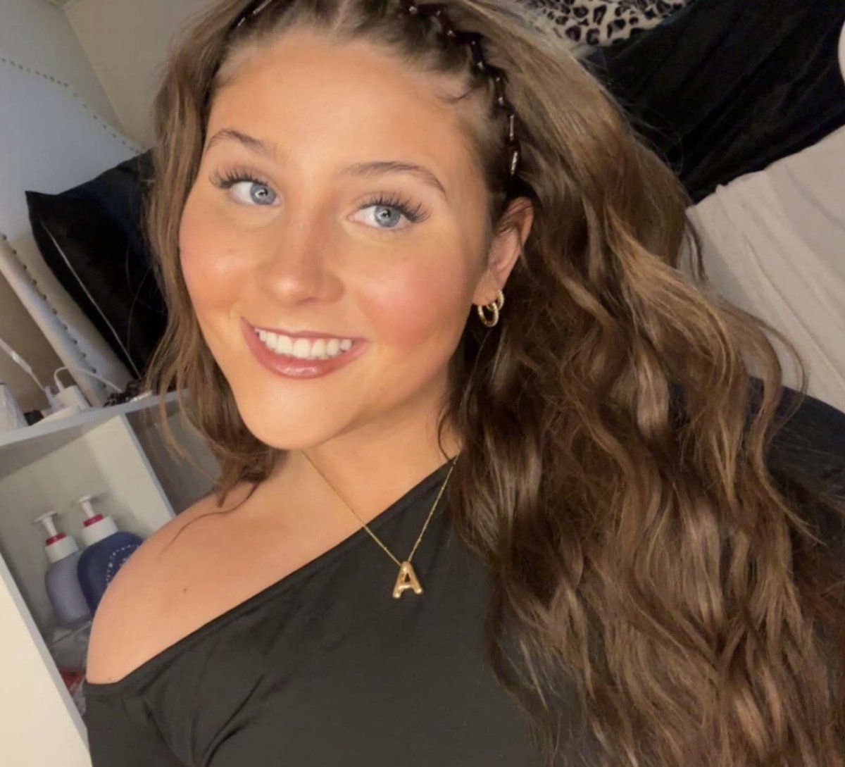 Mindy Breckner tweet media