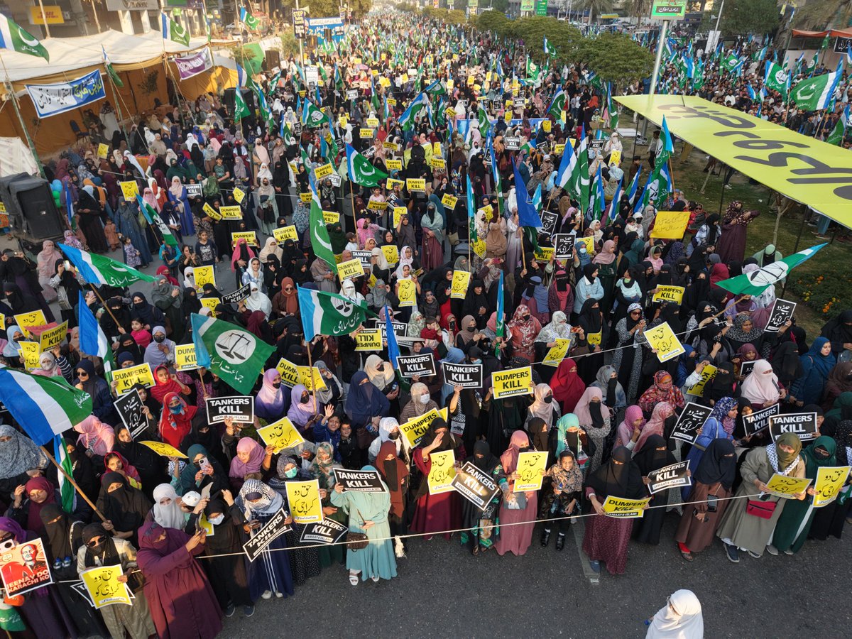 Today Karachiites has again proved their love &amp; Loyalty with Karachi &amp; Jamaat-e-Islami both
Thank u so much Karachiites 
#JeenyDoKarachiMarch