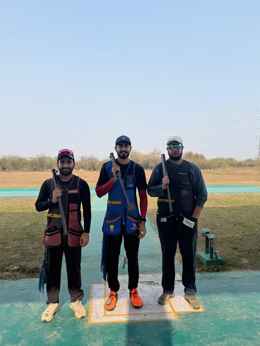 OfficialNRAI's tweet photo. National Selection Trials 1&2 (Shotgun)
*Result: Skeet men T2*
1. Anantjeet Singh Naruka (Centre-Raj)π₯
2. Jyotiraditya Sisodia (Left-MP)π₯
3. Abhay Singh Sekhon (Right- Pun)π₯
#Shooting #NationalSelectionTrials #TeamIndia #India #DKSSR #Delhi https://t.co/p8G0PeZjvT