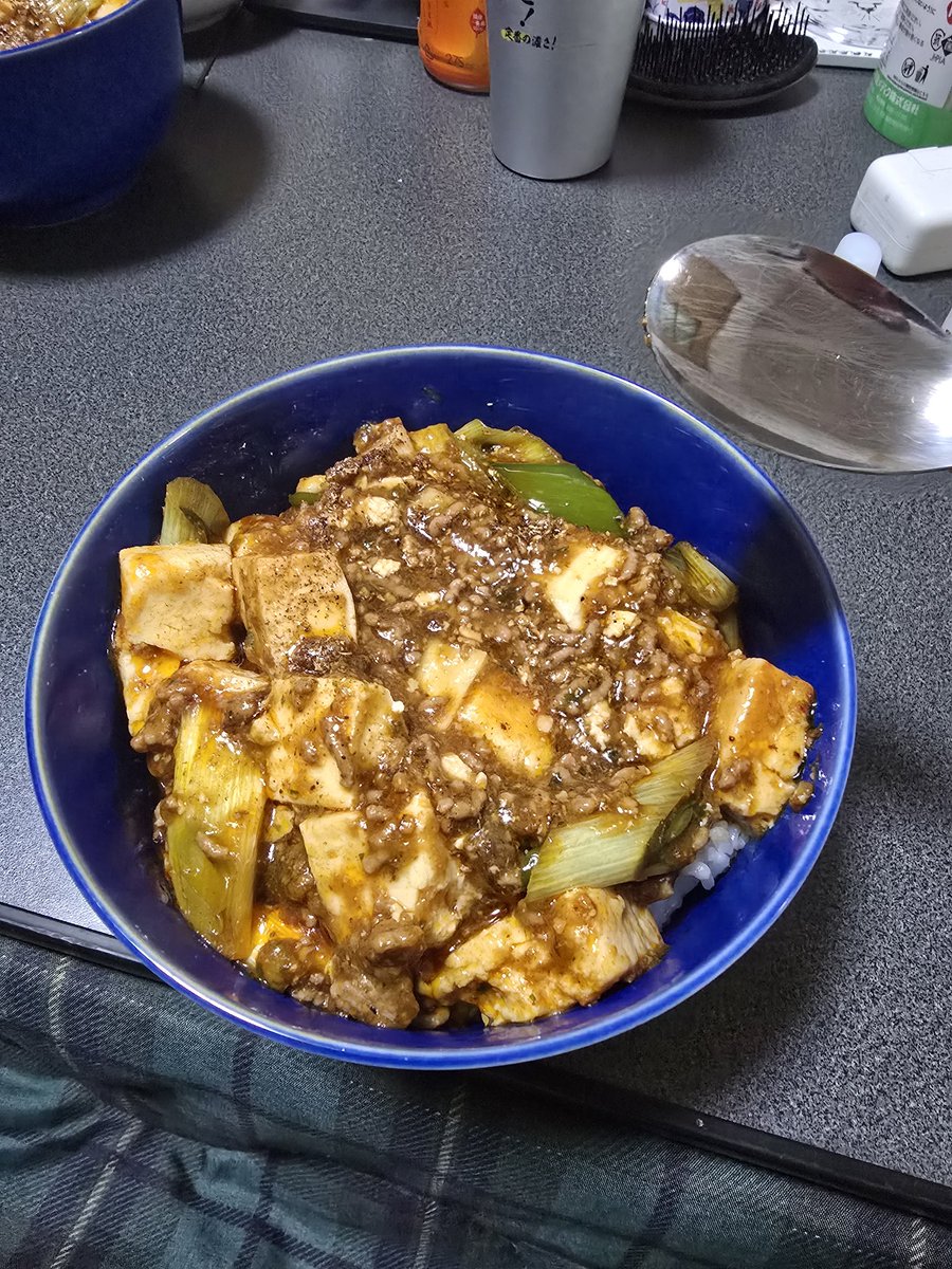 lets_engeki's tweet photo. 麻婆丼
うま https://t.co/eP2Rq1gbp8