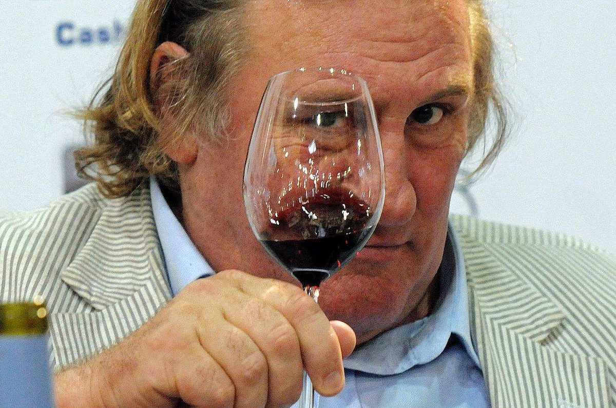 idrissaberkane's tweet image. La presse parisienne a plus cancel Gérard Depardieu et l’Abbé Pierre que Jack Lang ou Gabriel Matzneff… 

…c’est tout pour moi.