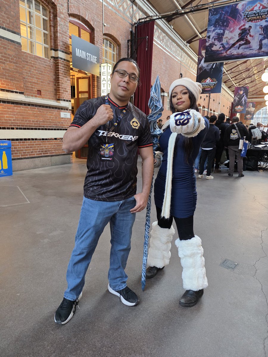 Amazing cosplay by <a href="/Shannadesu/">Shanna ♡</a>. Here at TWT Finals.