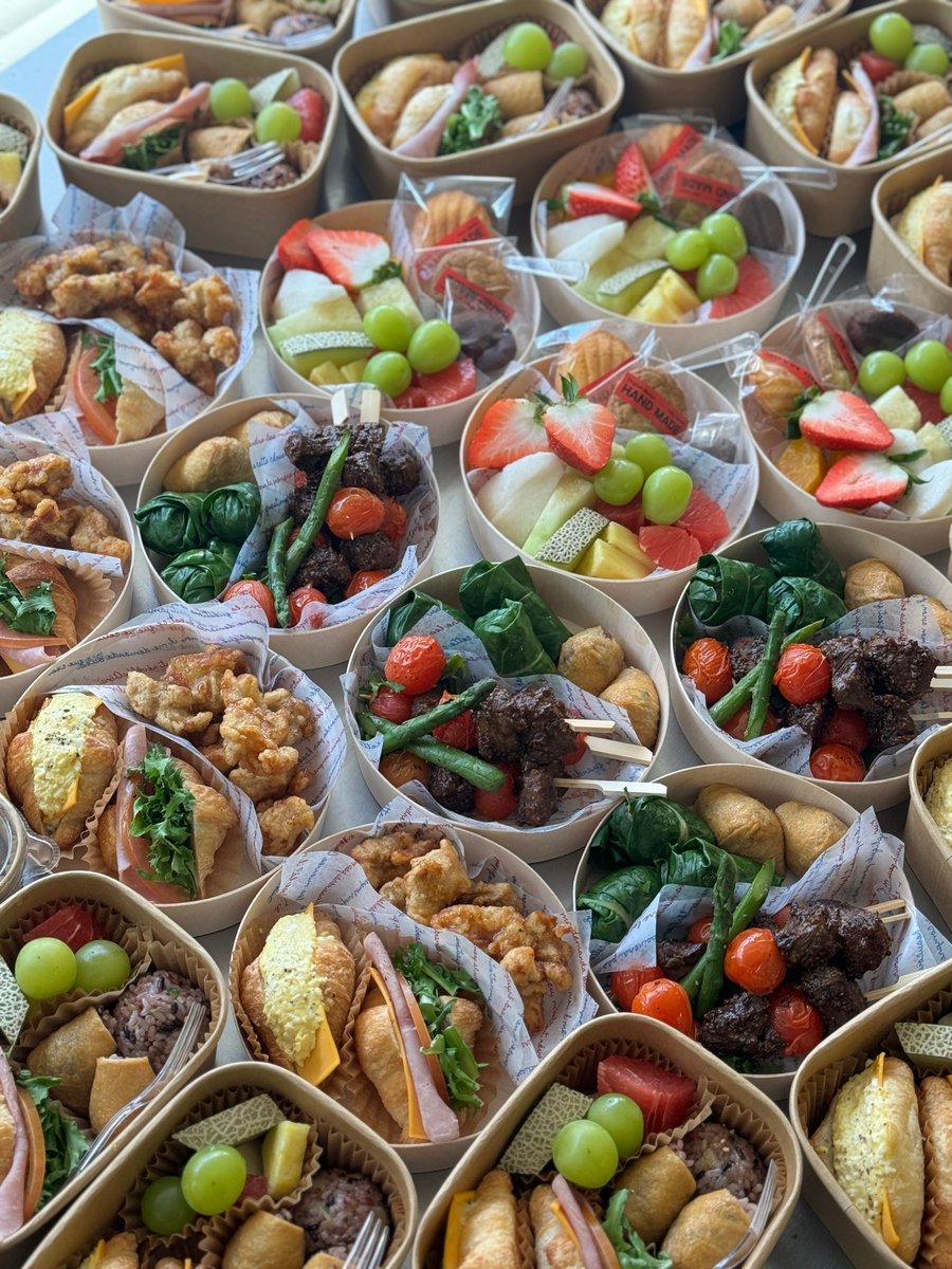 🍑 2026 복숭아 꽃이 피었습니다 팬미팅 🍑 밤공 도시락 서포트

즐거운 시간을 두 번이나 선물해준 복숭아즈와 스탭분들을 위해 준비했습니다🫶🏻
좋은 인연을 만난 것 같아 너무 행복했습니다💓
  
<a href="/Dear_U405/">Dear_U</a> &amp; <a href="/Rosysunset_jsb/">Rosy sunset</a>

#복숭아꽃이피었습니다 #PeachTrap #수빈 #차세진 #이도한 #차유현