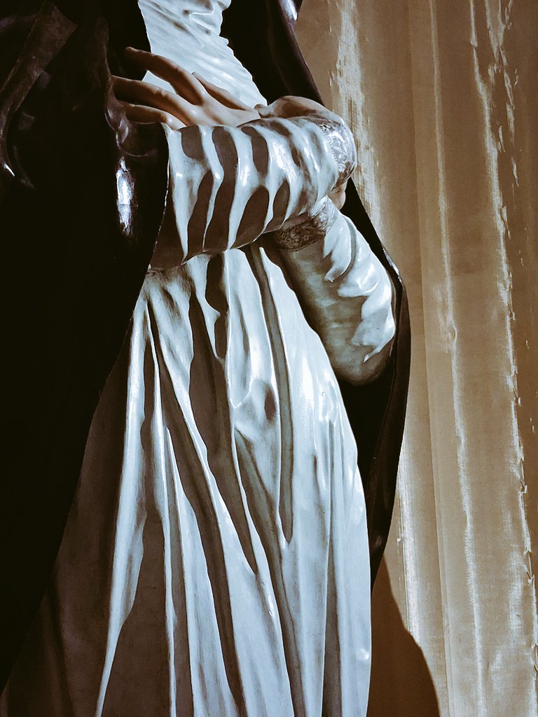 dilloki's tweet image. Pliegues duros granadinos.