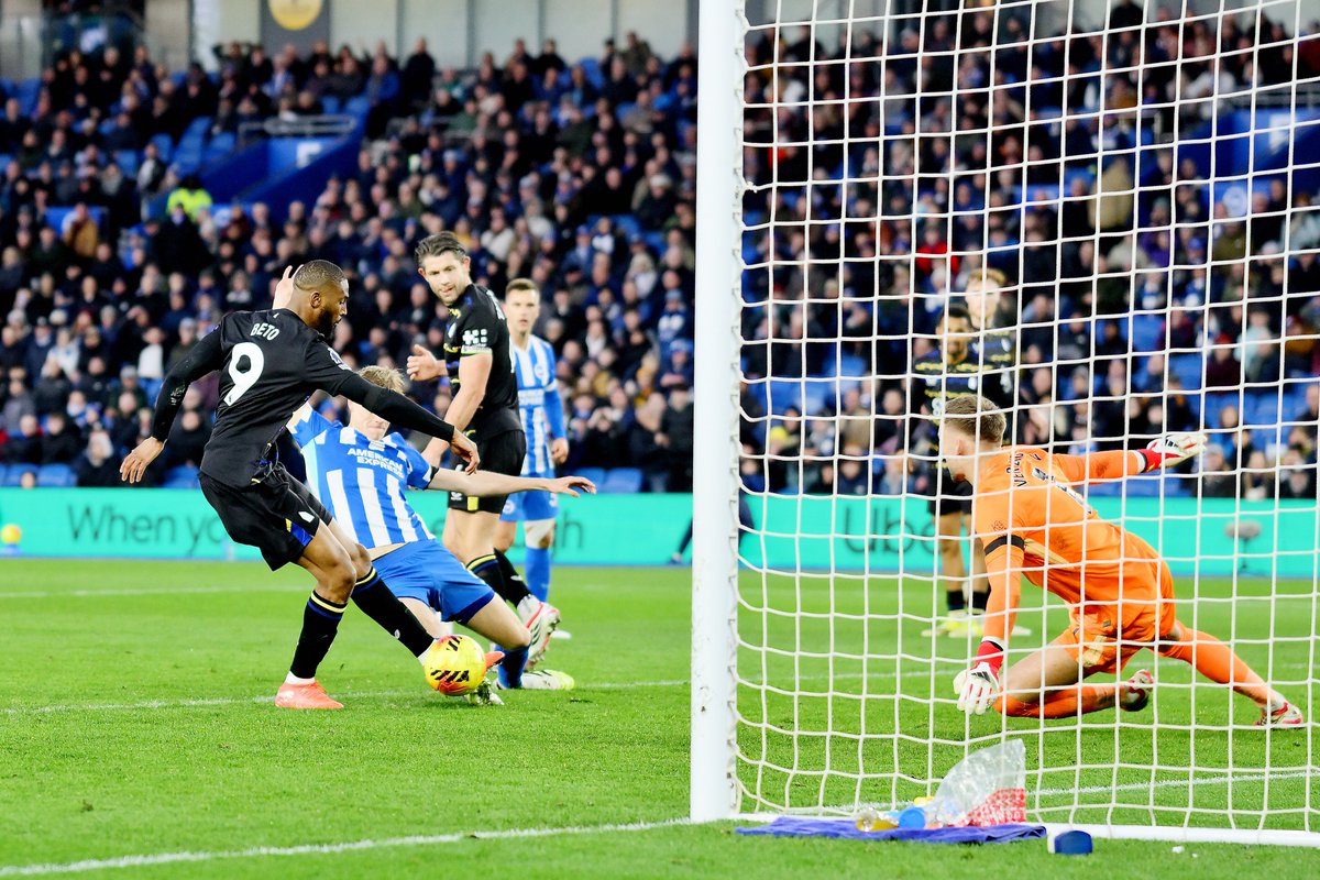 Everton's tweet image. 90+7. 👊