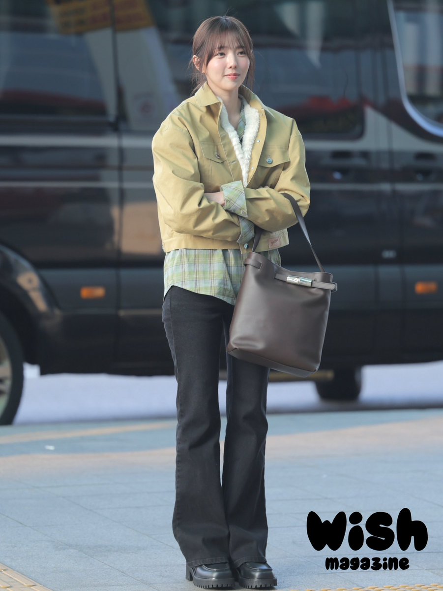 wishmagazine7's tweet photo. 260201 인천 출국

#채수빈 #CHAESOOBIN https://t.co/WKryq748eG