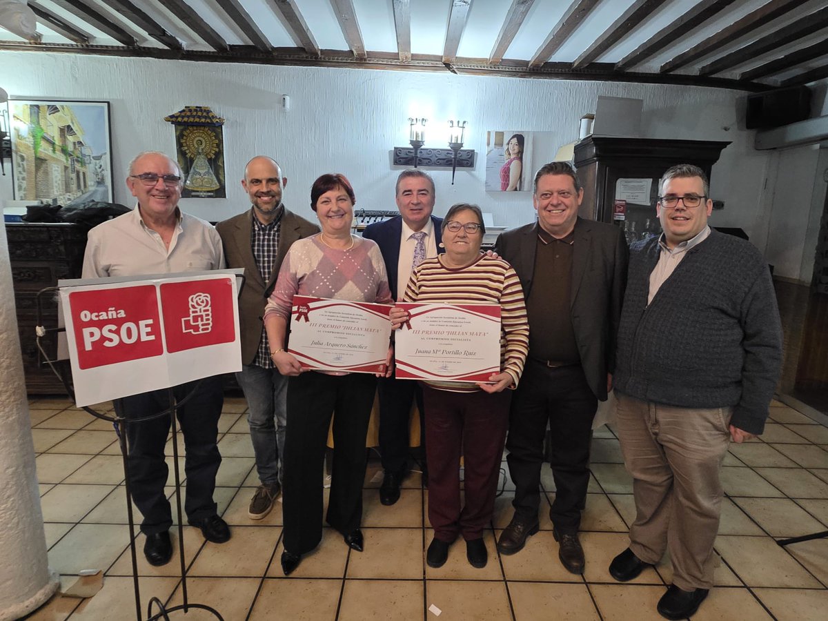psoetoledo's tweet photo. 🌹 Félix Ortega y Francisco Rodríguez acompañaron al PSOE de Ocaña en los III Premios Julián Mata.

👉🏼 Un acto de reconocimiento y compromiso con la vida orgánica local.

¡Enhorabuena a las premiadas! https://t.co/KXidtWCWJh