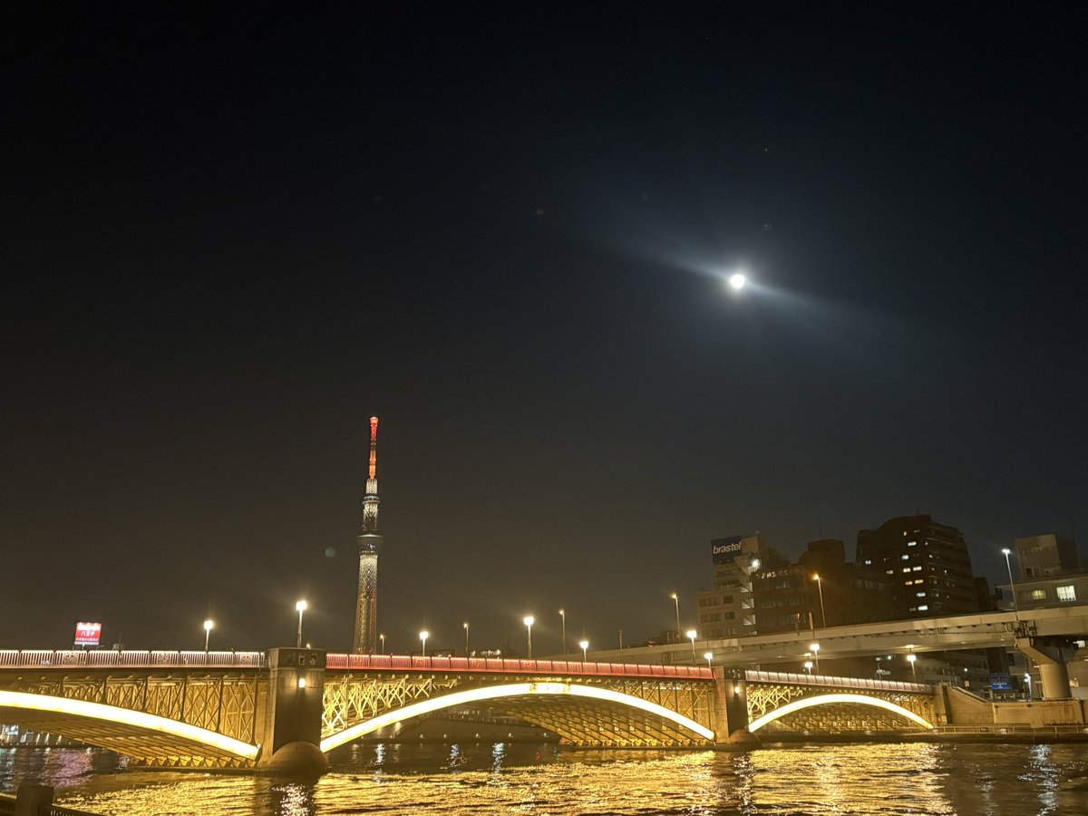 綺麗な月やな(スマホカメラクオリティ)